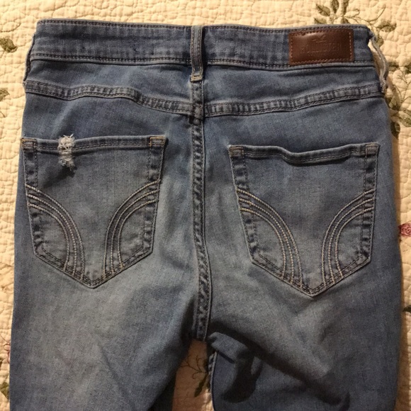 Hollister Jean - Picture 8 of 8